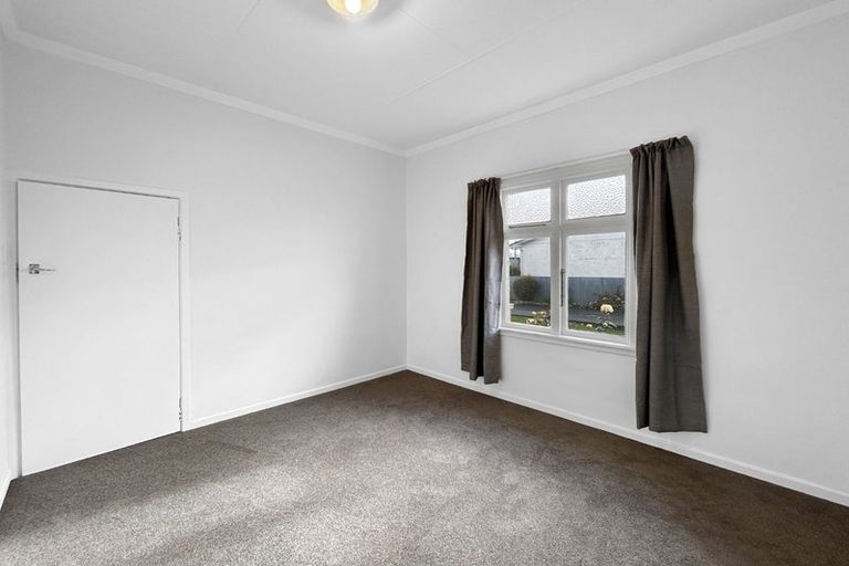 Photo of property in 21 Huia Street, Waikiwi, Invercargill, 9810