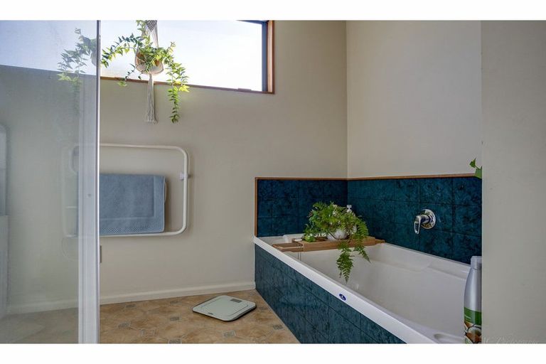 Photo of property in 5 The Avenue, Pareora, 7912