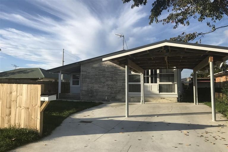 Photo of property in 6 Braeburn Place, Takanini, 2112