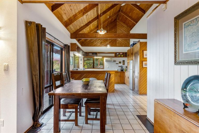 Photo of property in 41 Lingham Crescent, Torbay, Auckland, 0630