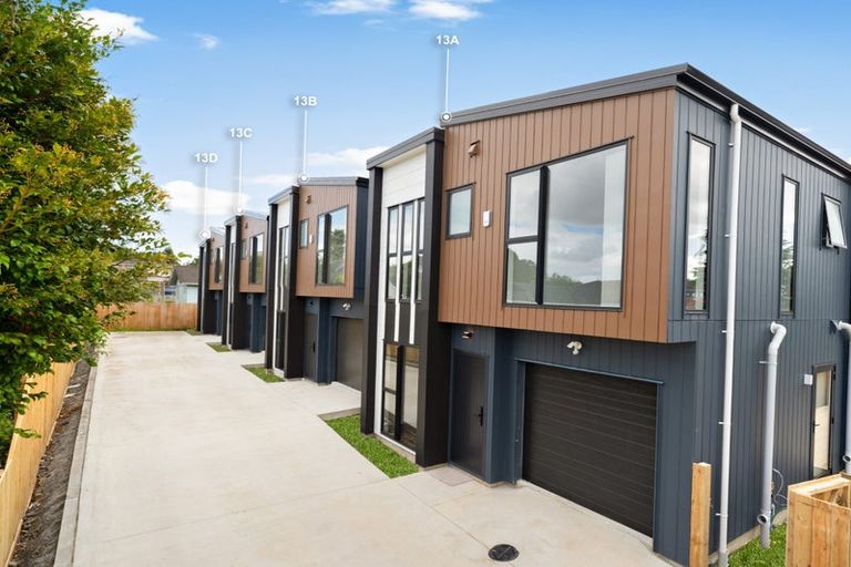 Photo of property in 13b Lipton Grove, Opaheke, Papakura, 2113