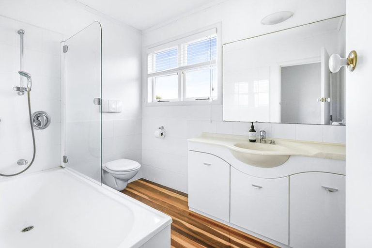 Photo of property in 15 Tamihana Avenue, Fairfield, Hamilton, 3214