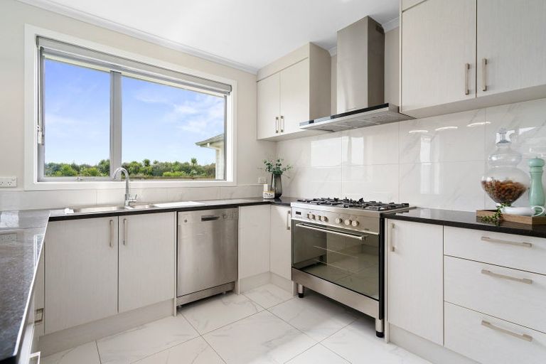 Photo of property in 15 Hehan Close, Cambridge, 3434