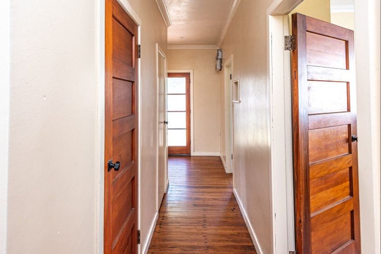 Photo of property in 18 Seddon Street, Aramoho, Whanganui, 4500