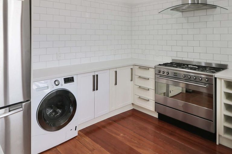 Photo of property in 37b Awamutu Grove, Waiwhetu, Lower Hutt, 5010