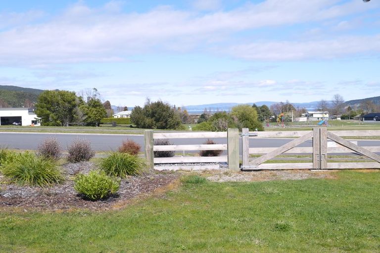 Photo of property in 89 Kenrigg Road, Kinloch, Taupo, 3377