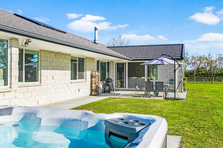 Photo of property in 19b Lissette Road, Newstead, Hamilton, 3286