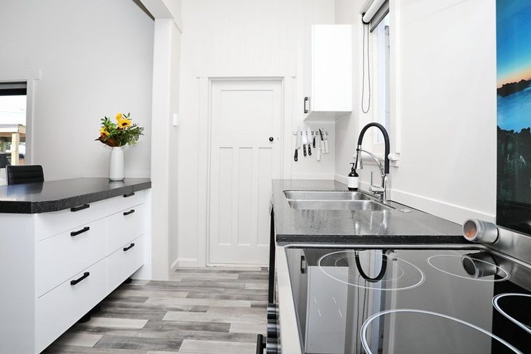 Photo of property in 2 Foyle Street, Bluff, 9814