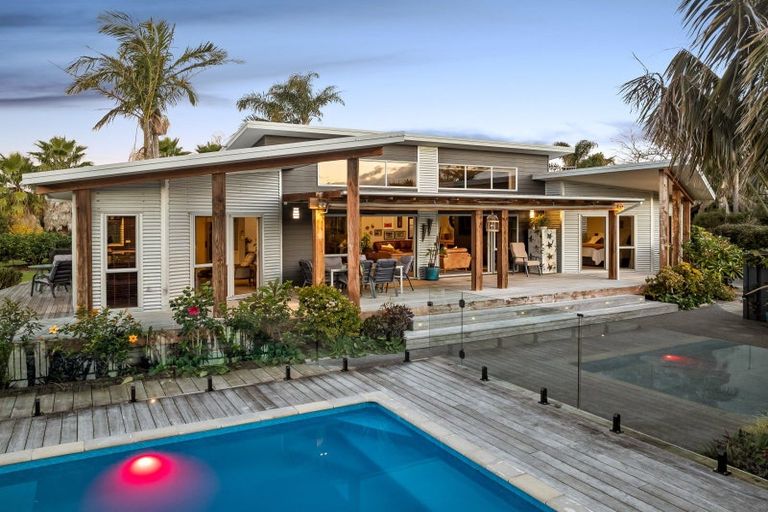 Photo of property in 650 One Tree Point Road, Ruakaka, Whangarei, 0171