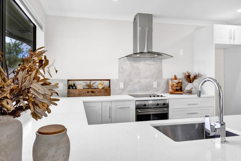 Photo of property in 1 Douglas Street, Hawera, 4610