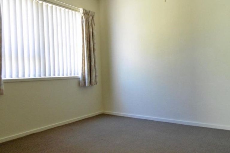 Photo of property in 2/708 Beach Road, Browns Bay, Auckland, 0630