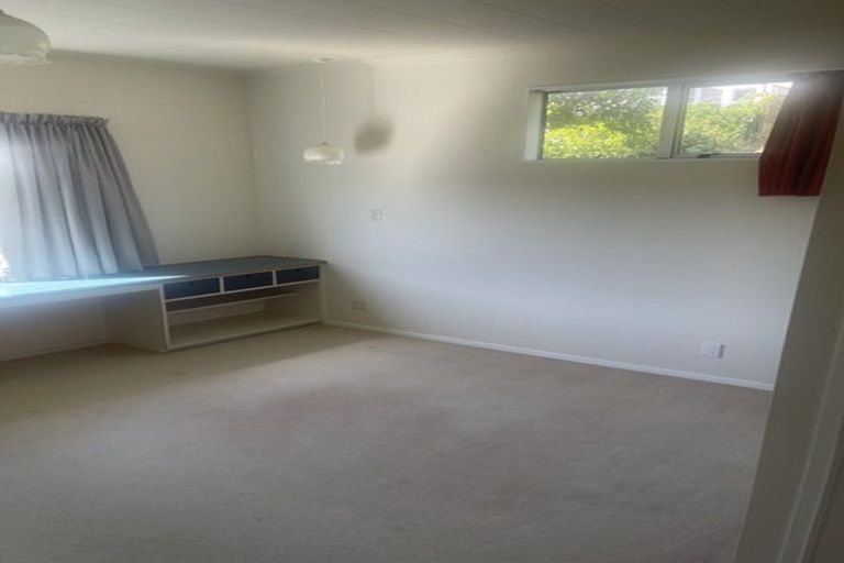 Photo of property in 84a Creswick Terrace, Northland, Wellington, 6012