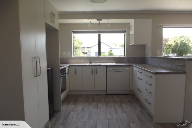 Photo of property in 22 Penney Green, Nawton, Hamilton, 3200