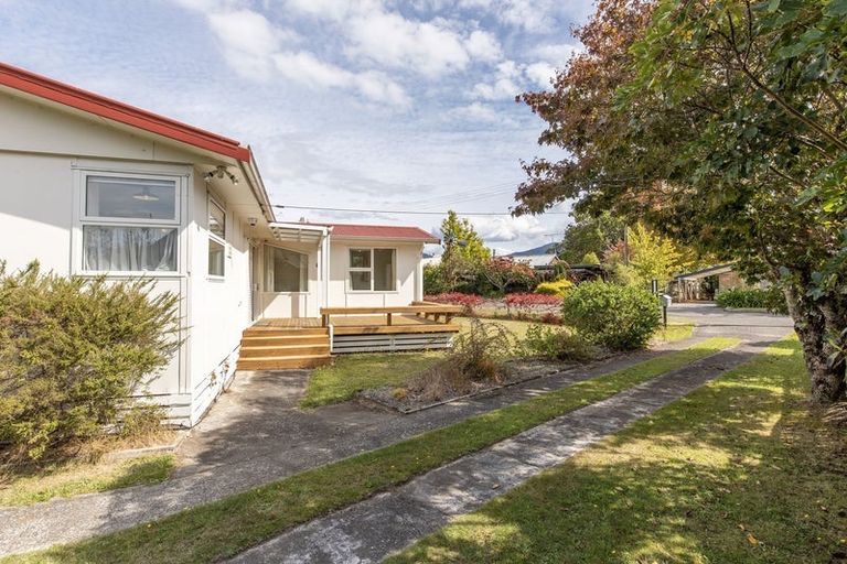 Photo of property in 69 Te Herekiekie Street, Turangi, 3334