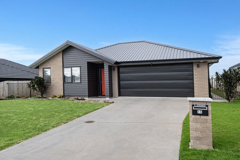 Photo of property in 15 Cascade Crescent, Tikipunga, Whangarei, 0112