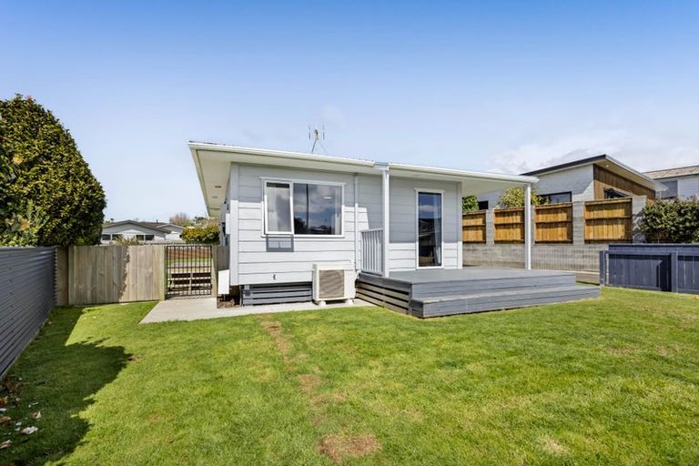 Photo of property in 6 Camellia Avenue, Bell Block, New Plymouth, 4312