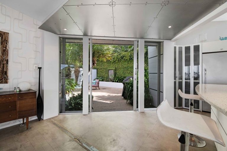 Photo of property in 71 Mckenzie Avenue, Arkles Bay, Whangaparaoa, 0932