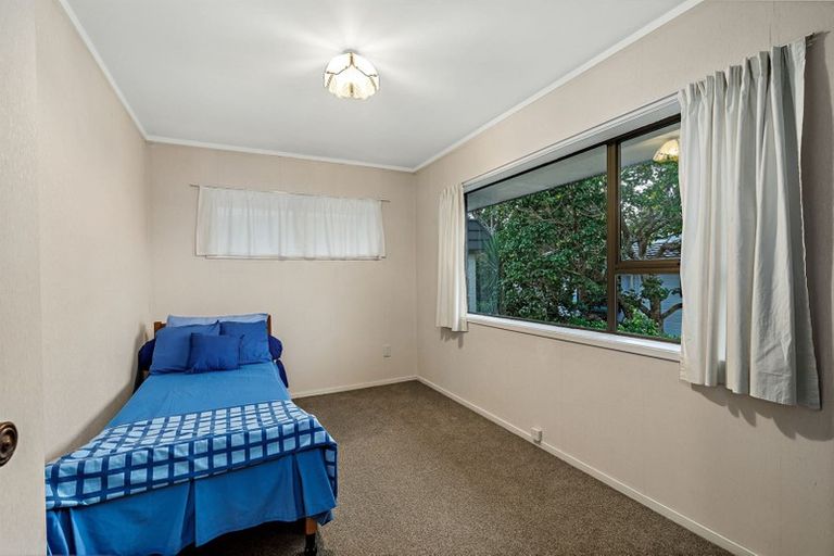 Photo of property in 2/18 Rangitoto Terrace, Milford, Auckland, 0620