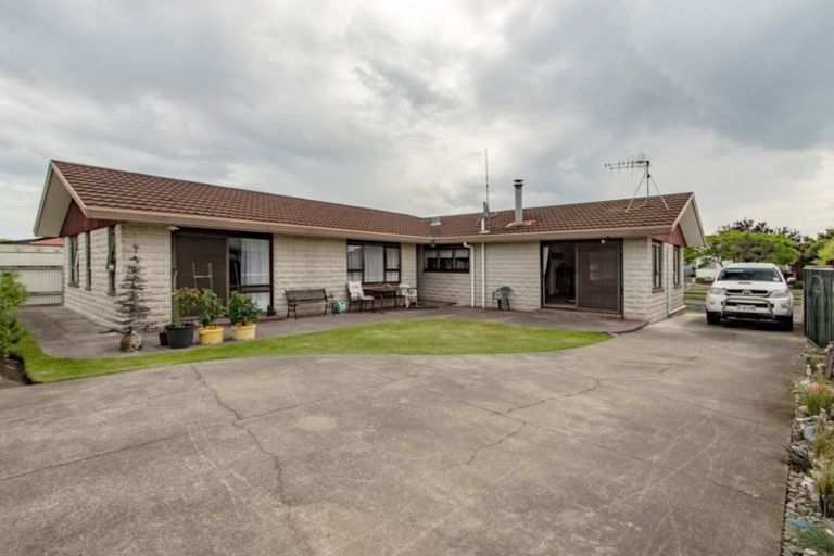 Photo of property in 149 Tait Drive, Greenmeadows, Napier, 4112