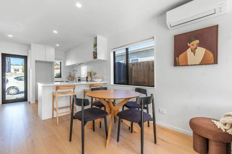 Photo of property in 1/3 Eskdale Road, Birkdale, Auckland, 0626