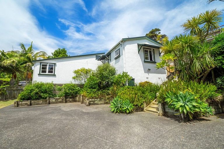 Photo of property in 38 Hythe Terrace, Mairangi Bay, Auckland, 0630