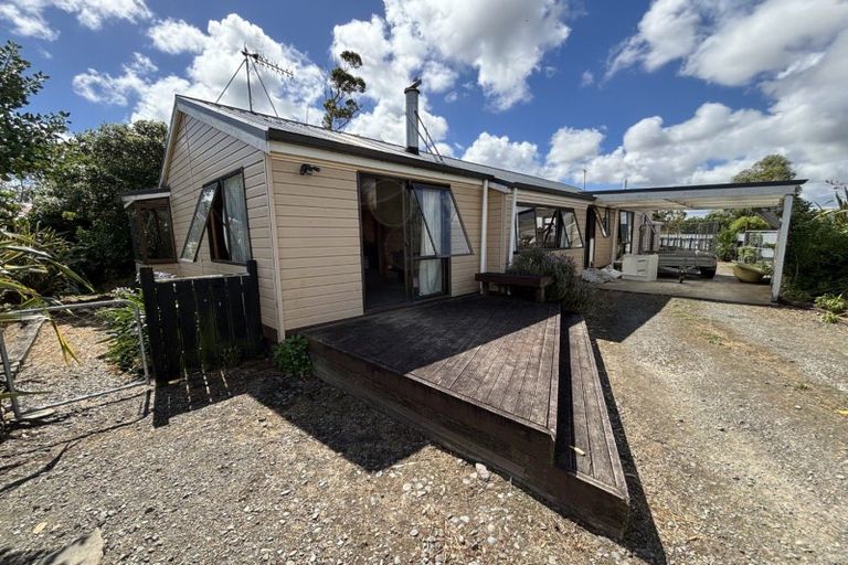 Photo of property in 36 Karaka Street, Tokomaru, Palmerston North, 4474