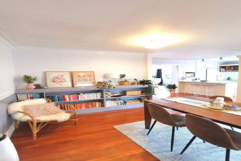 Photo of property in 17 Landview Road, Parkvale, Tauranga, 3112