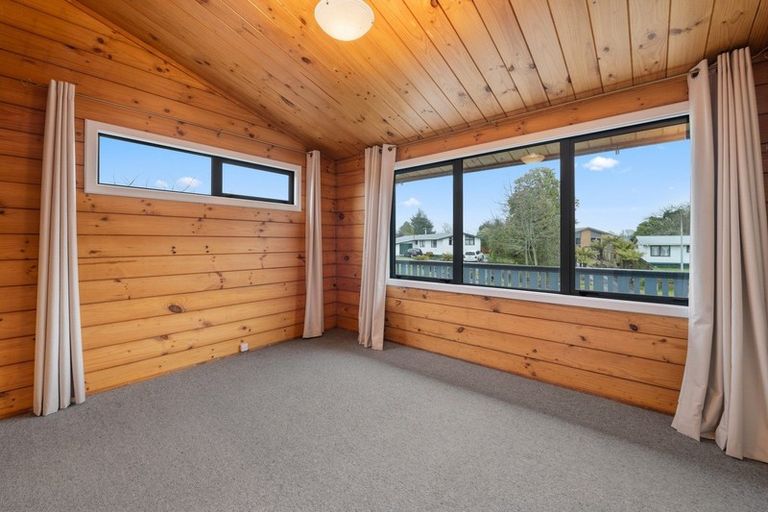 Photo of property in 39 Waianiwa Place, Tokoroa, 3420