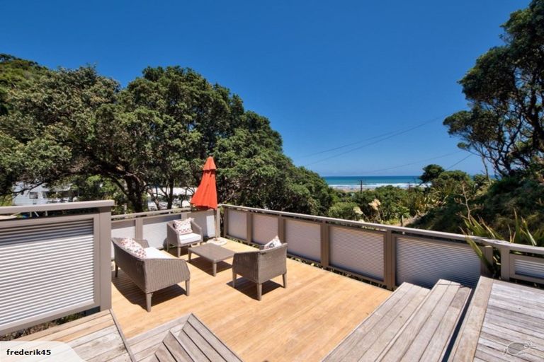 Photo of property in 35 Beach Valley Road, Piha, New Lynn, 0772