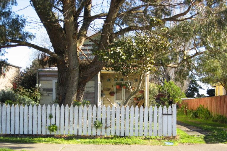 Photo of property in 8 Grey Street, Shannon, 4821