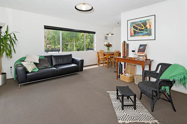 Photo of property in 62 Hamilton Drive, Waiuku, 2123