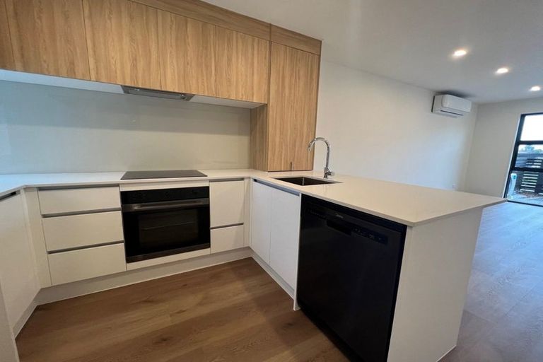 Photo of property in 48 Selo Street, Glen Eden, Auckland, 0602