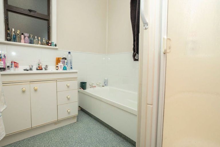 Photo of property in 56 Tennyson Street, Dannevirke, 4930