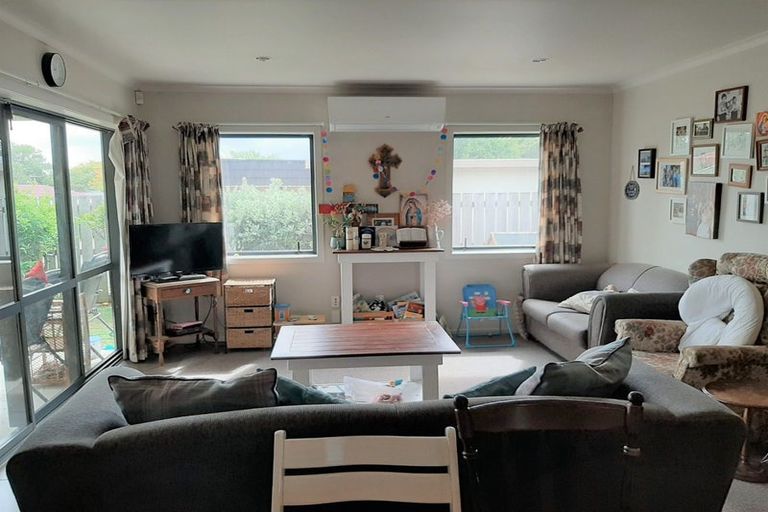 Photo of property in 15 Hogan Street, Pukekohe, 2120