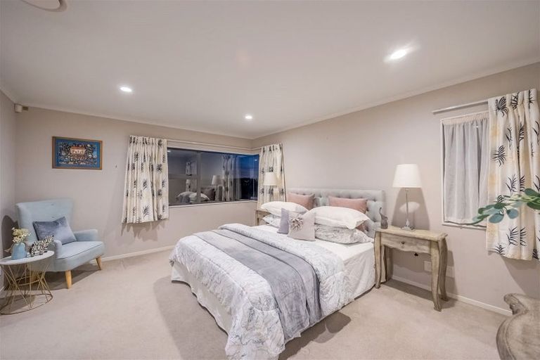 Photo of property in 6 Fairhill Place, Flat Bush, Auckland, 2016