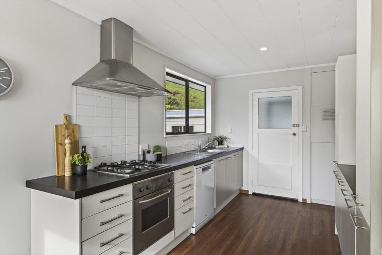 Photo of property in 69 Oranga Street, Westown, New Plymouth, 4310