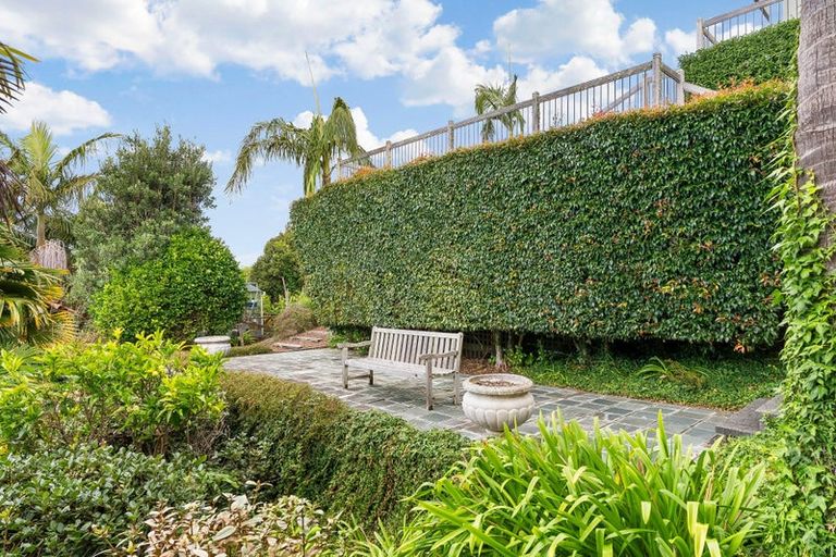 Photo of property in 220 Sandspit Road, Shelly Park, Auckland, 2014