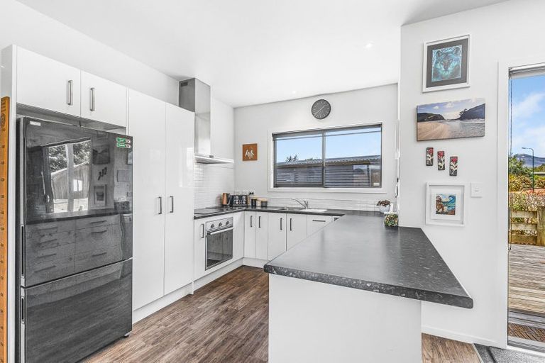 Photo of property in 30 Snowmass Drive, Ohakune, 4625