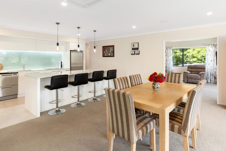 Photo of property in 260 Athenree Road, Athenree, Katikati, 3177