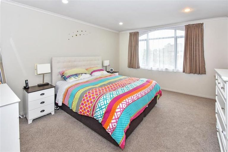 Photo of property in 23 Coachman Drive, Flat Bush, Auckland, 2016