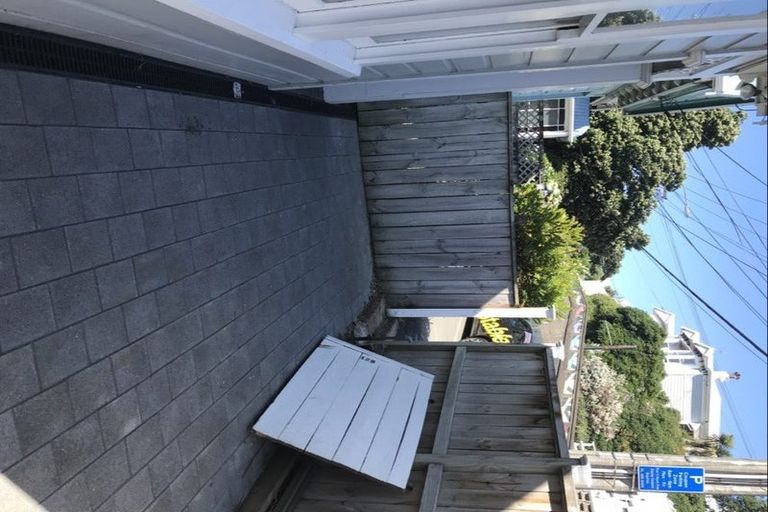 Photo of property in 125 Wallace Street, Mount Cook, Wellington, 6021