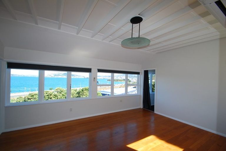 Photo of property in 2 Rangiora Avenue, Kaiwharawhara, Wellington, 6035