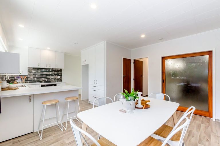 Photo of property in 40 Te Rauparaha Street, Otaki, 5512