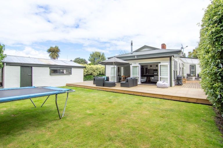 Photo of property in 11 Colombo Street, Hokowhitu, Palmerston North, 4410