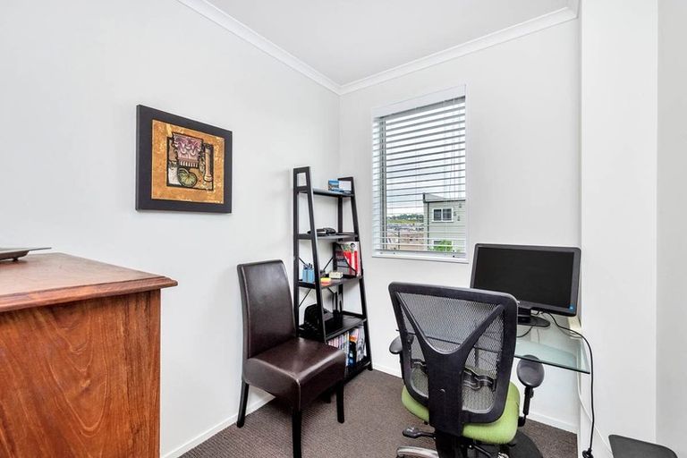 Photo of property in 68d Tihi Street, Stonefields, Auckland, 1072