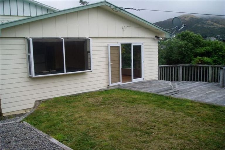 Photo of property in 18ab Aplin Terrace, Ngaio, Wellington, 6035