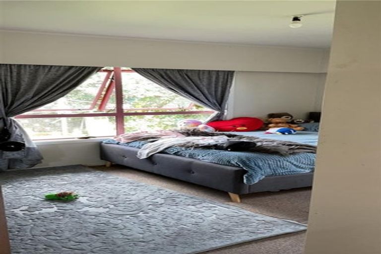 Photo of property in 5 Ashcroft Avenue, Mangere Bridge, Auckland, 2022