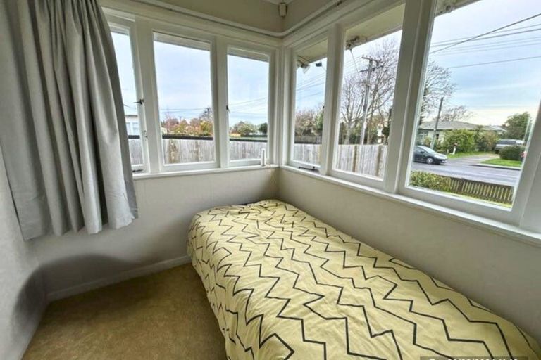 Photo of property in 202 Bath Street, Levin, 5510