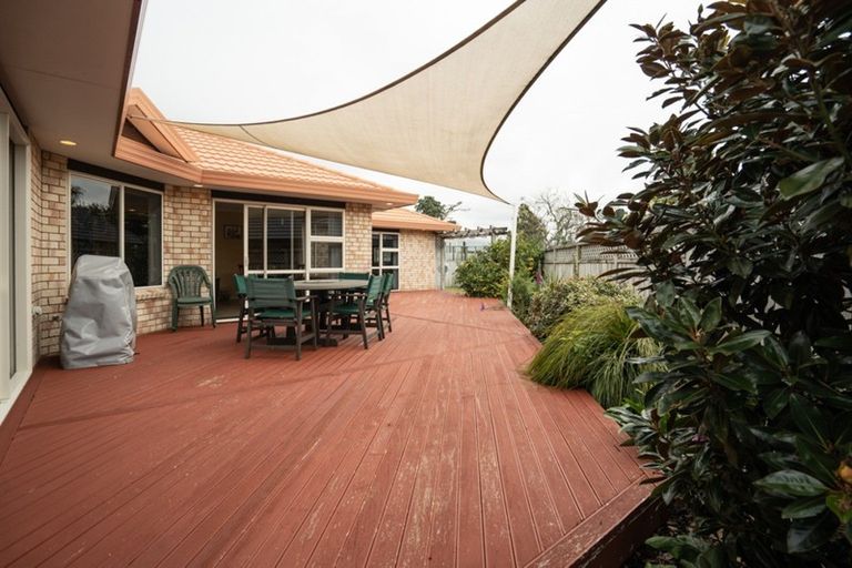 Photo of property in 9 Royal Heights, Glen Avon, New Plymouth, 4312