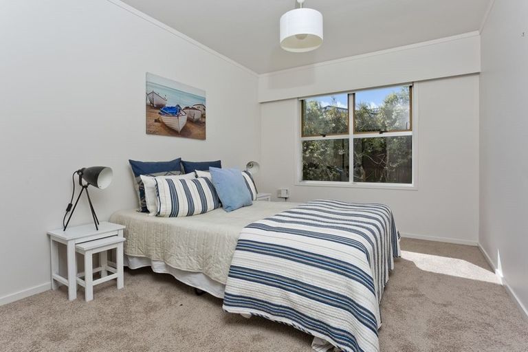 Photo of property in 2/22 Gordon Avenue, Milford, Auckland, 0620